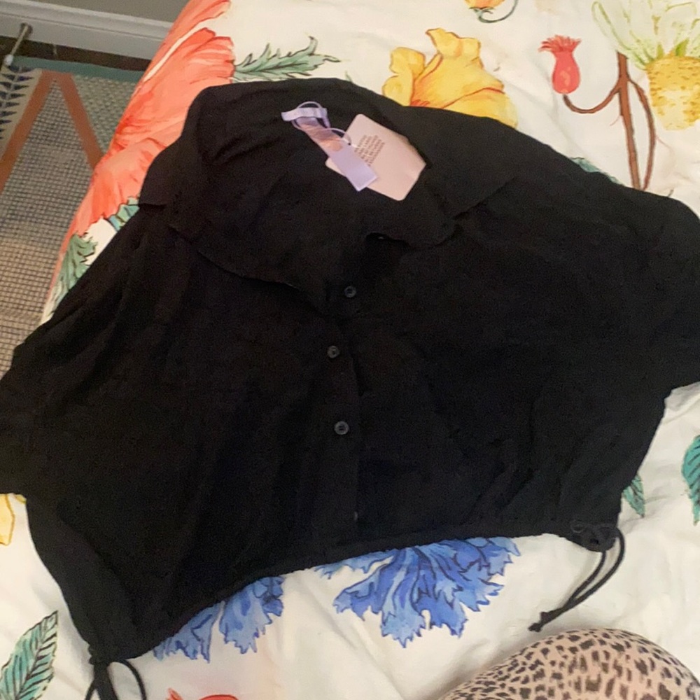 Button up savage fenty crop top with ties on the side